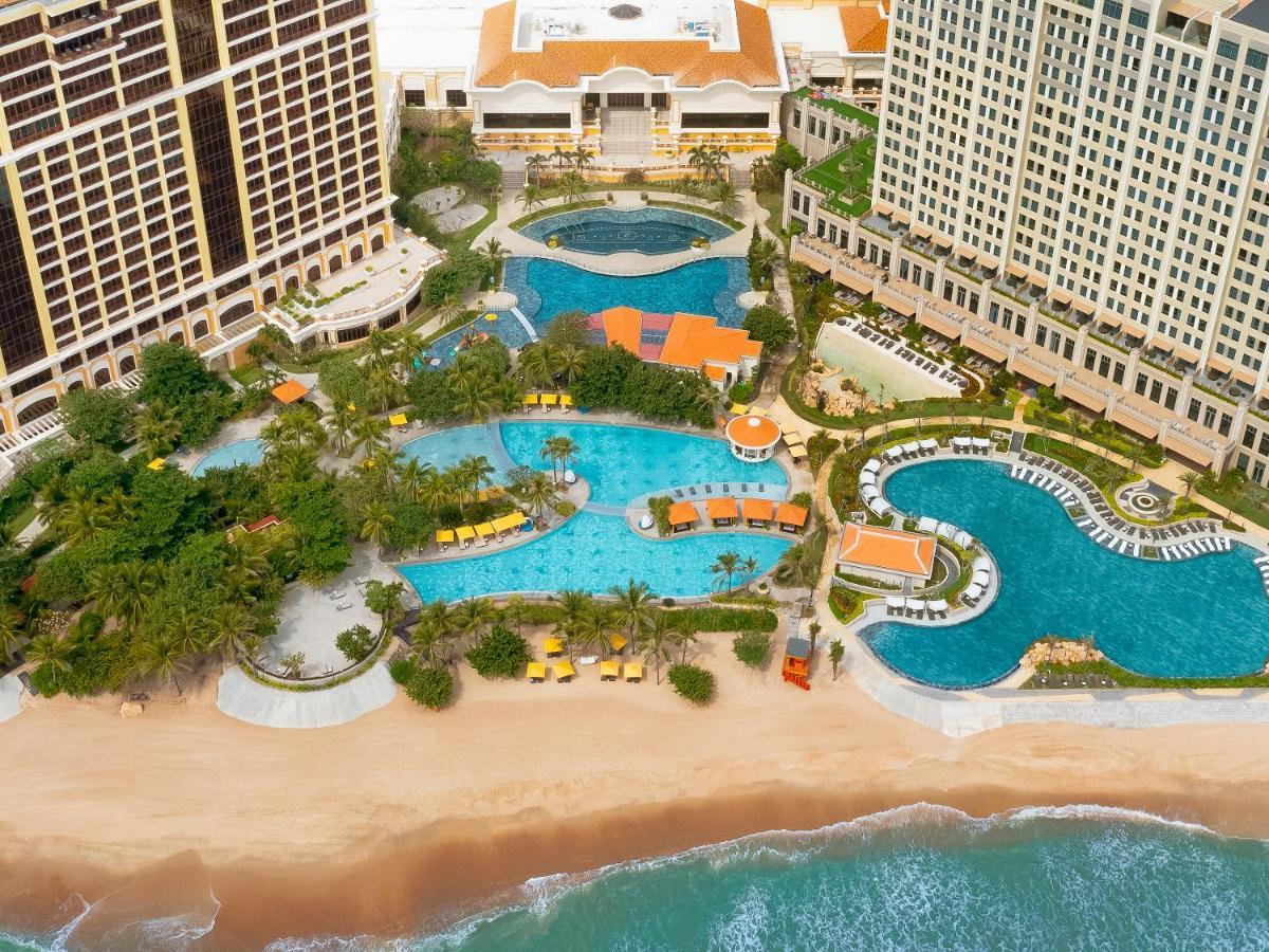 Holiday Inn Resort Ho Tram Beach By Ihg Bagian luar foto